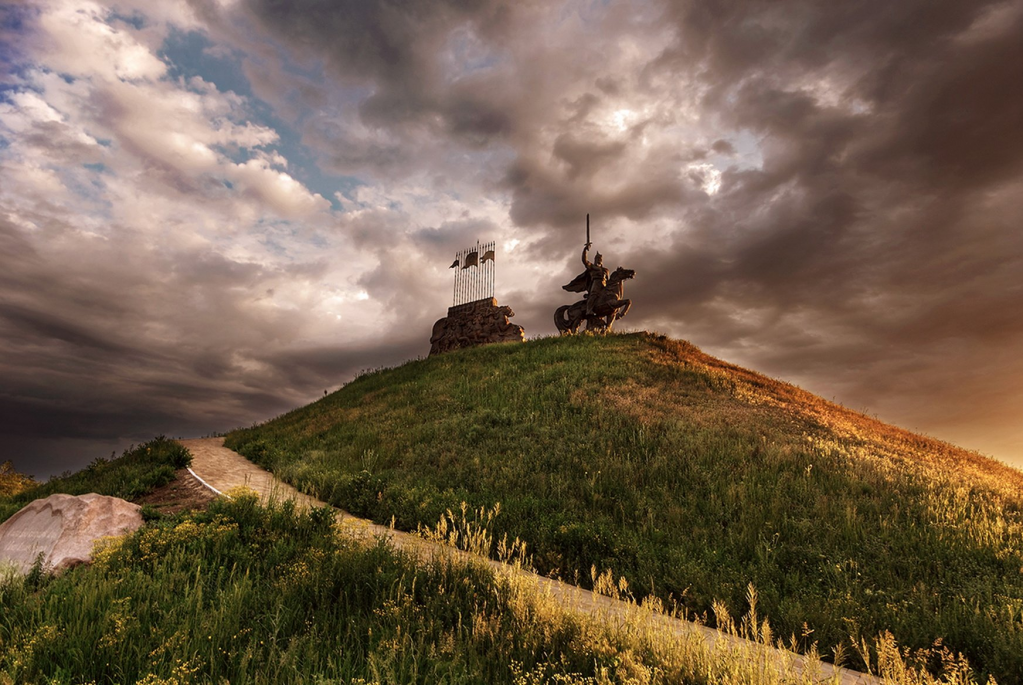 Памятник Князю Игорю и дружине в Станице Луганской image_2023-09-19_09-38-09.png